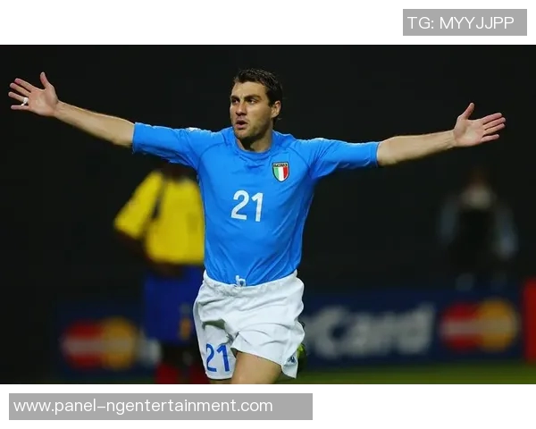 足球最强中锋的传奇之路与现代足球的影响力分析